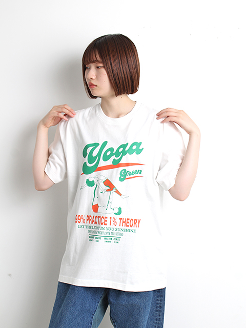 コンニチハボンジュール ヨガ Tシャツ