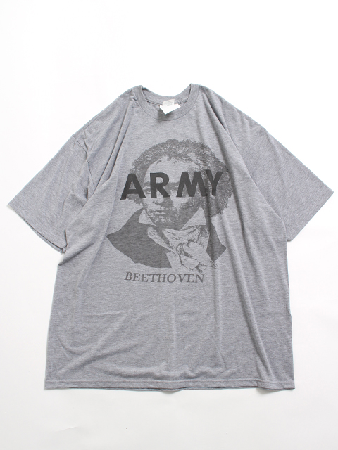 ヴェートーベンアーミーTシャツタイプB置き前