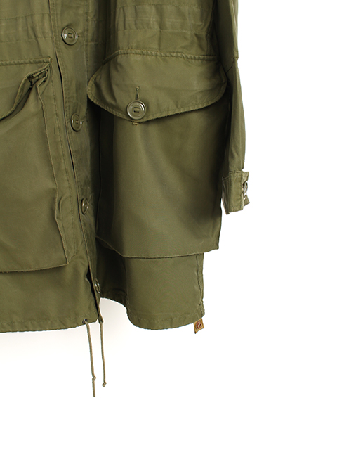 USEDs CANADIAN ARMY ECW COMBAT PARKA WITH HOOD TYPE A OIKOS